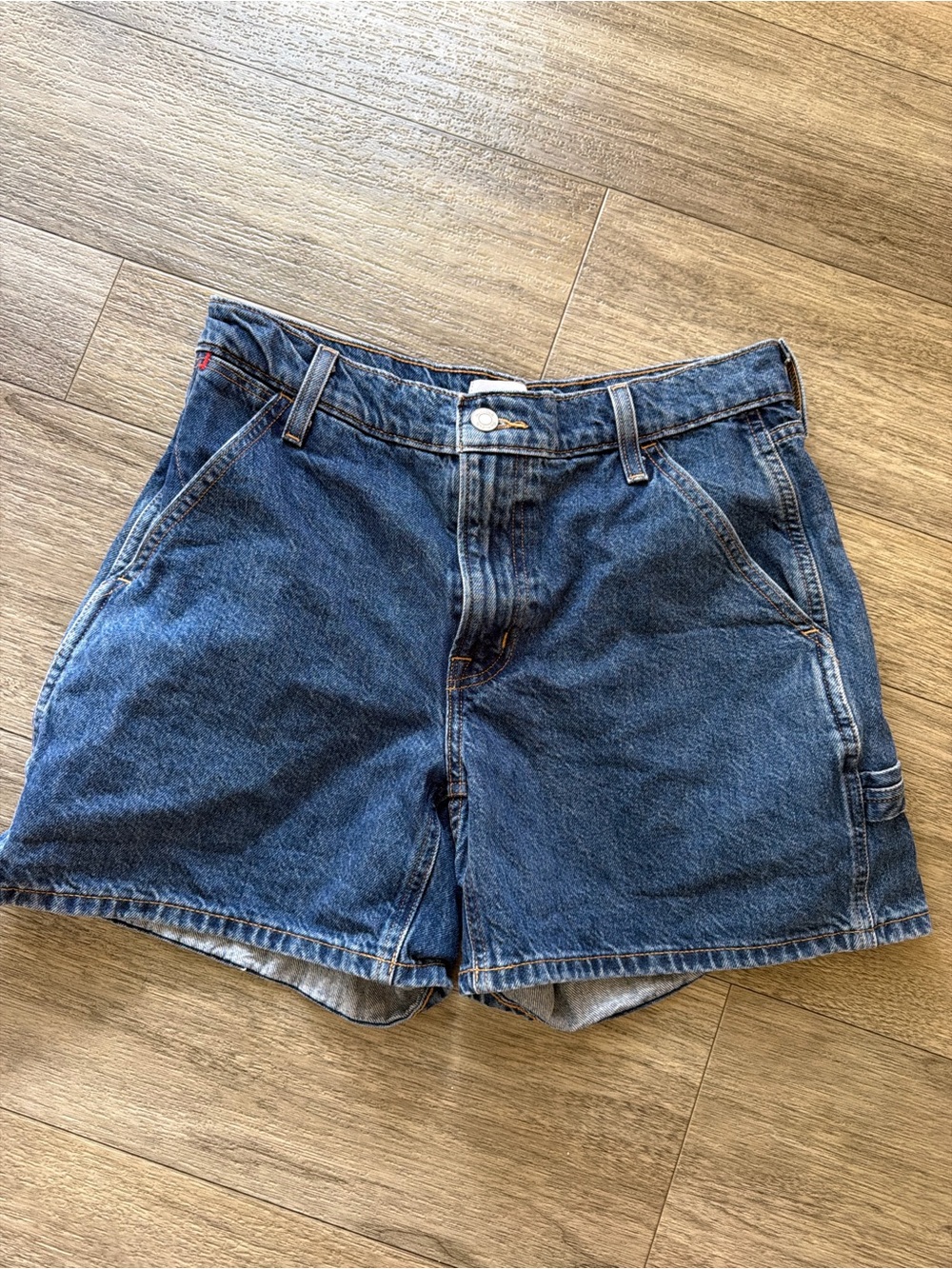Aritzia Sunday Best Sun•Deh Utility Style Classic Denim Shorts - Blue